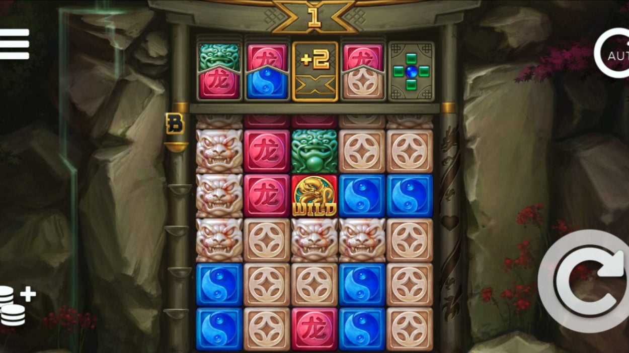 Title screen for Mystic Orbs slot game